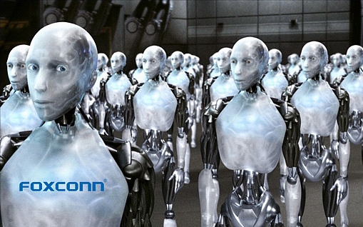 Robots comprados por Foxconn para ensamblar los nuevos modelos del iPhone. 