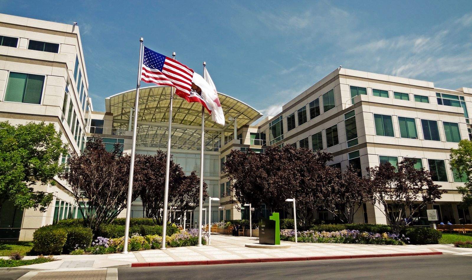 Apple multada por la mala gestión de residuos en Silicon Valley