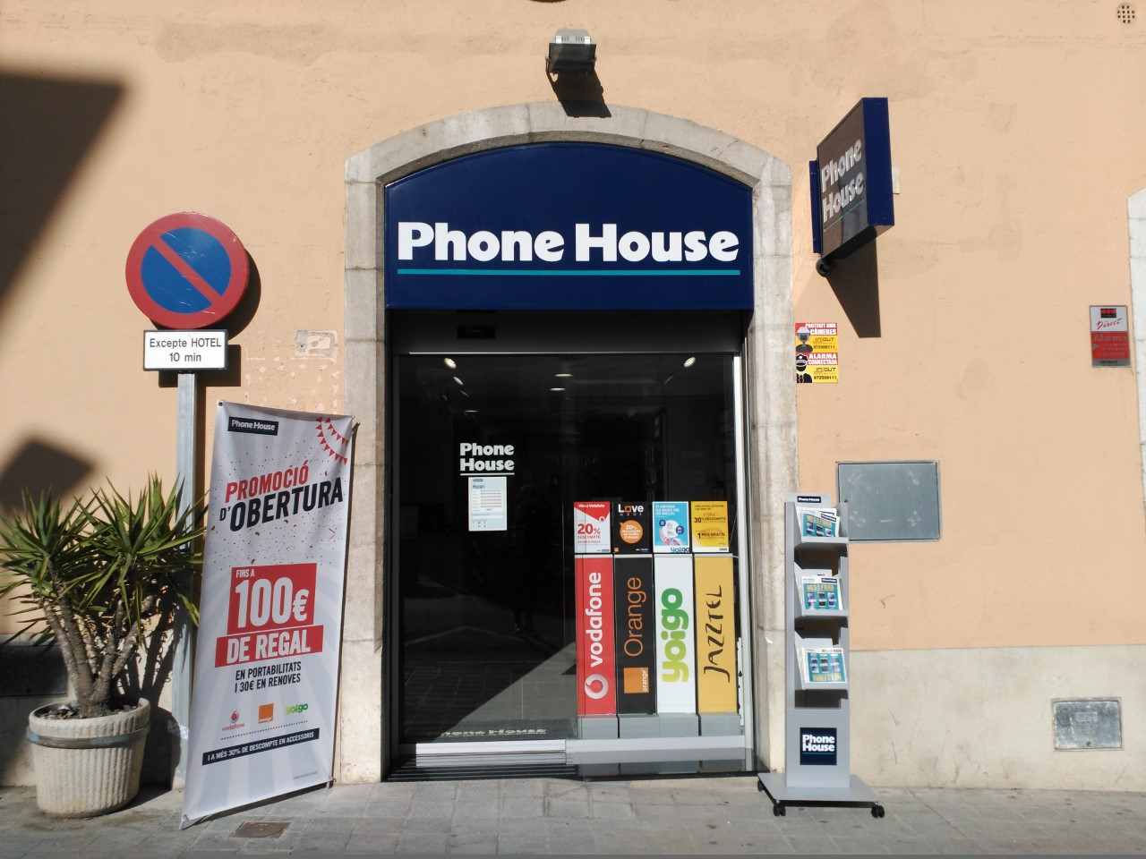 Phone House inaugura una tienda en Figueras